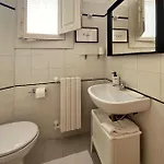 Saranton House 4*