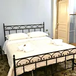 Saranton House