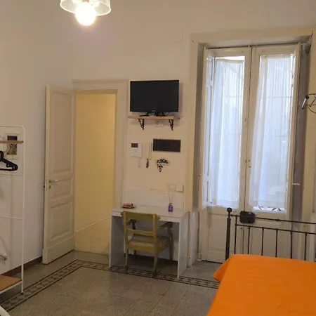 Saranton House