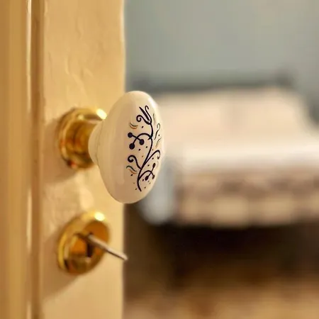 Saranton House 4* Katania