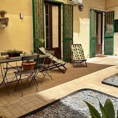 Saranton House Pensjonat Katania