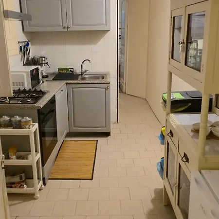 Saranton House Katania