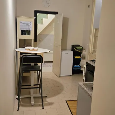 Saranton House Pensjonat 4*