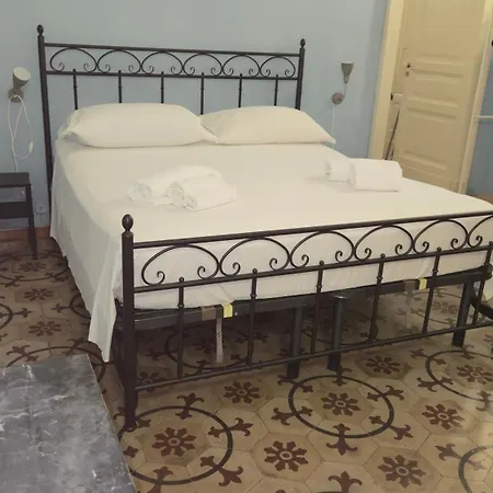 Saranton House 4* Katania