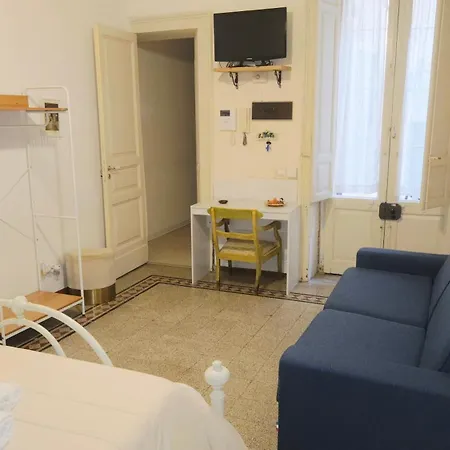 Saranton House 4* Κατάνια