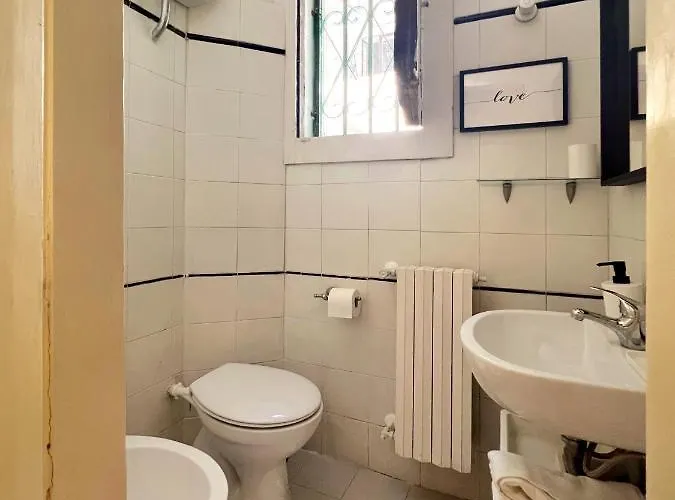 Gæstehus Saranton House 4*